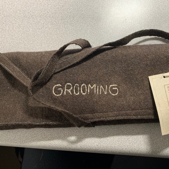 Mungo & Maud Brown Wool Felt Embroidered Grooming Bag-NWT - Picture 6 of 8